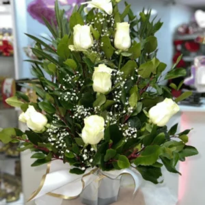 Arreglo floral de condolencias blanco