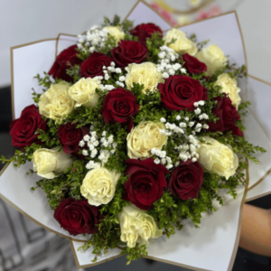 Ramo buchón 25 rosas mixto