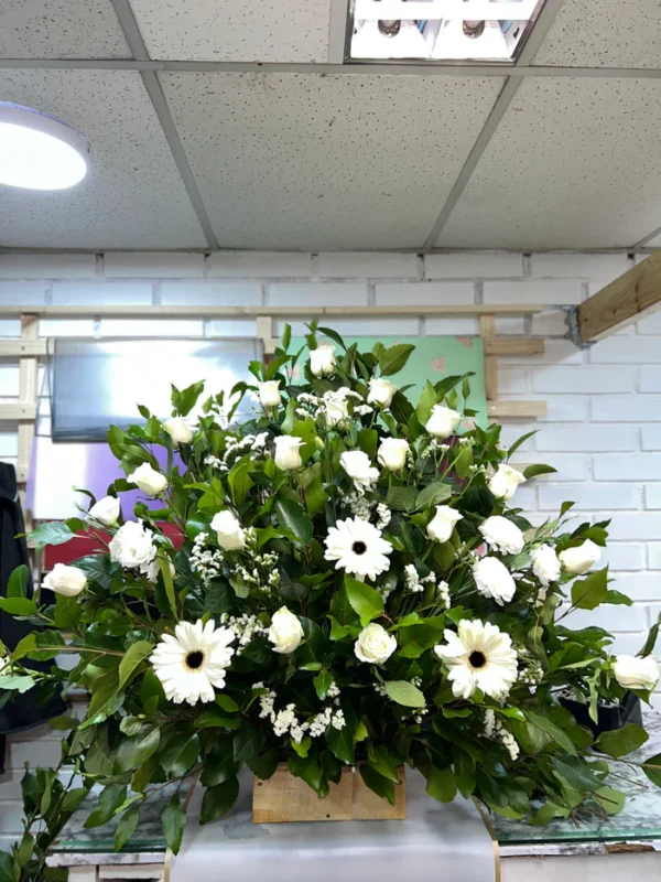 Arreglo floral gigante mix blanco - Imagen 4