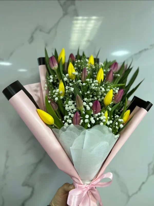 20 tulipanes en ramo amrillo/fucsia - Imagen 2
