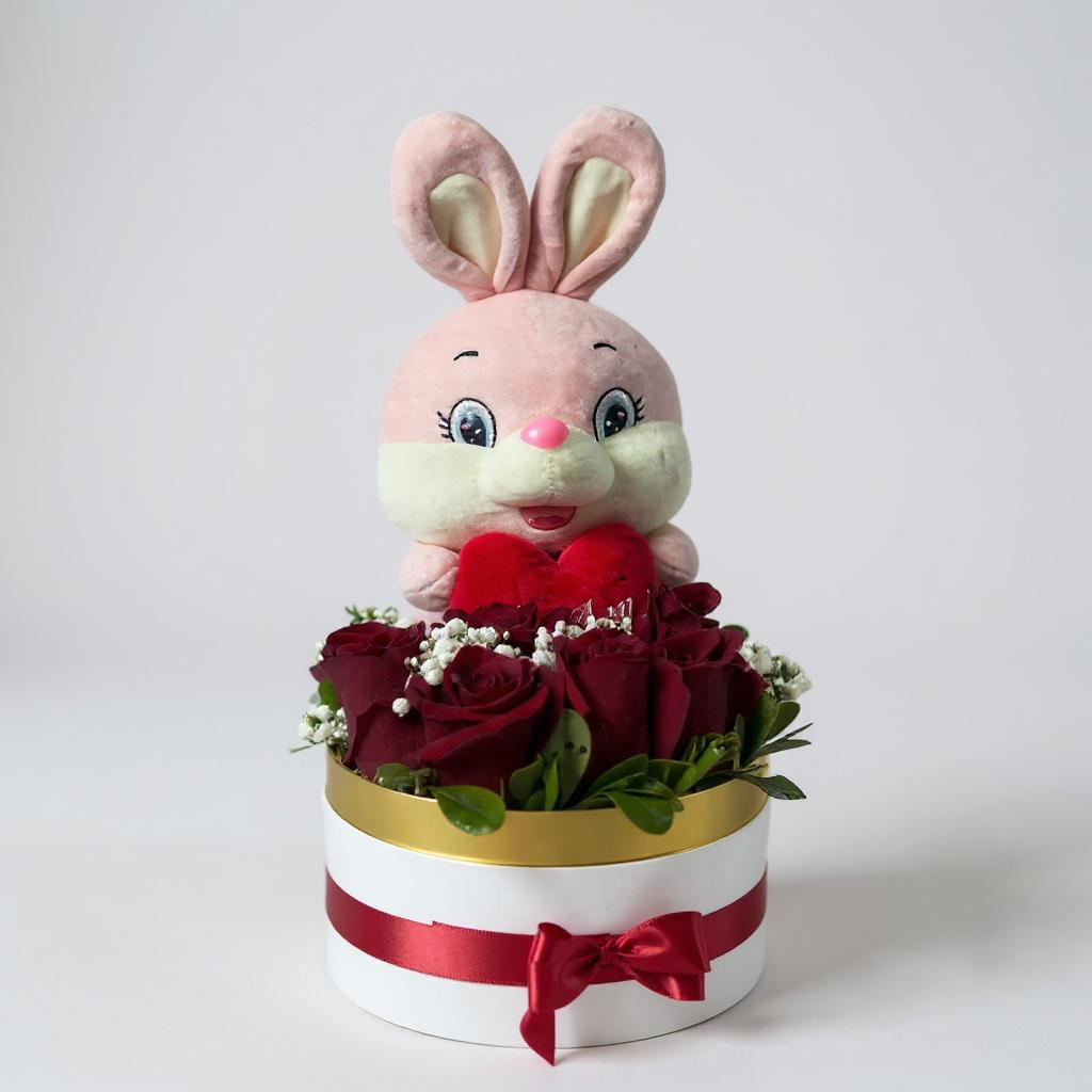 Box caja conejo + rosas rojas