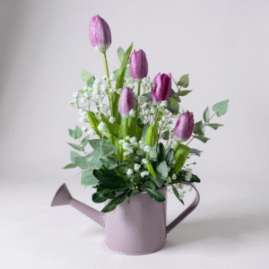 Regadera de tulipanes rosados con eucaliptos