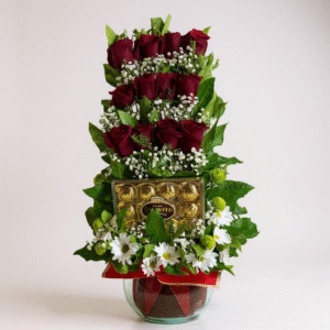 Pecera frontal de 12 rosas + bombones