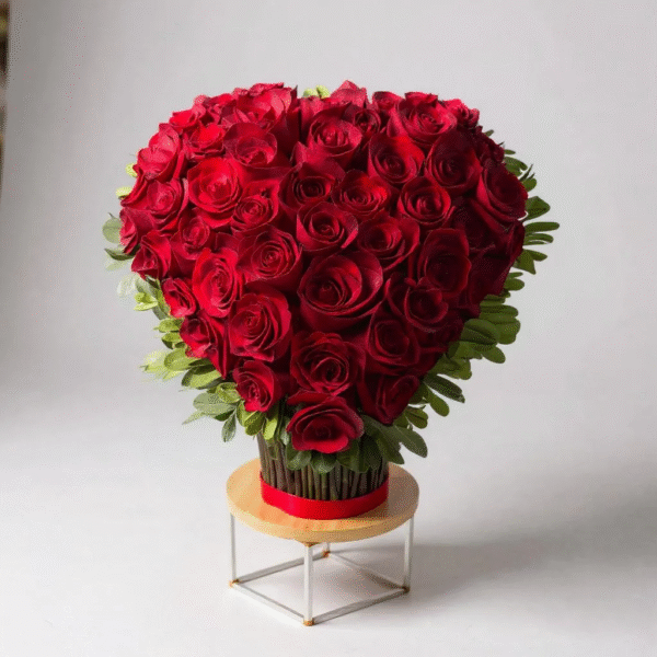 Corazón 3D de 60 rosas rojas - Imagen 2
