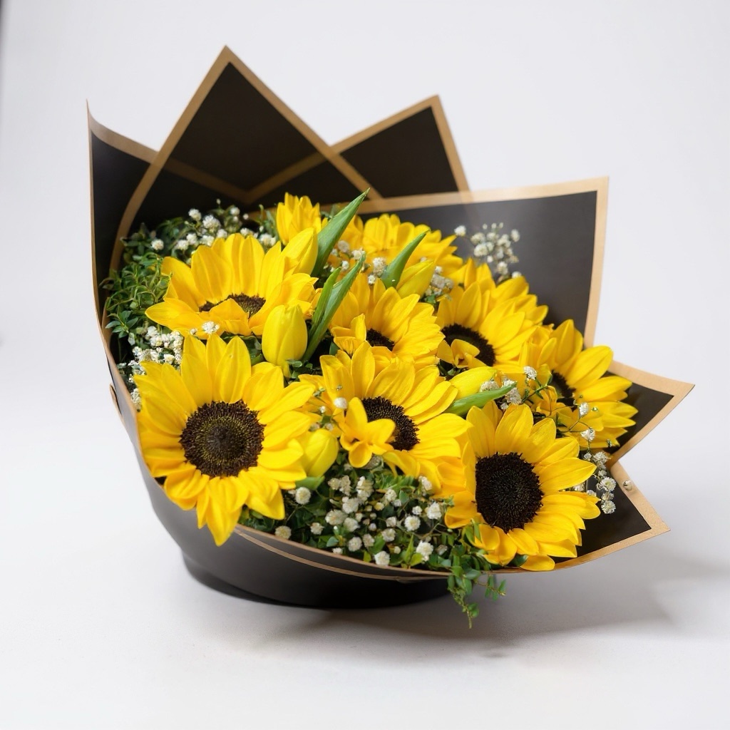 Tulipanes y girasoles