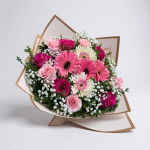 Ramo rosas y gerberas en tonos fucsias y rosados