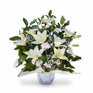 Arreglo de liliums blancos