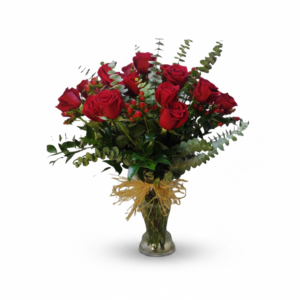 Florero de 18 rosas rojas con eucaliptos